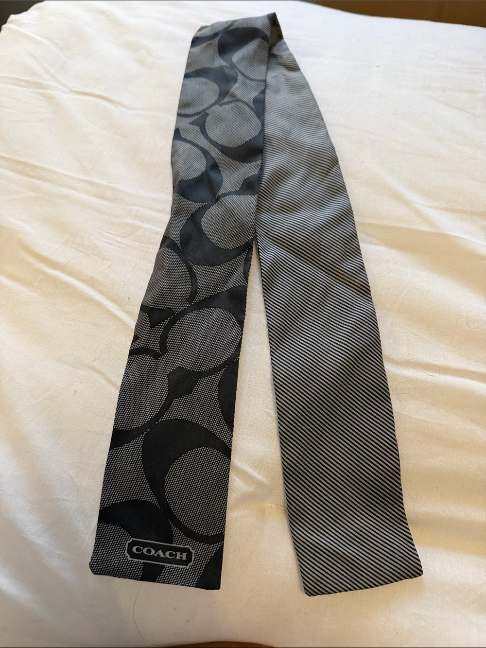 Coach Signature Skinny Scarf / Twilly – Black & Gray